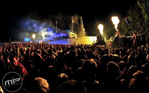 Bestival Port Stage 2013 (1)