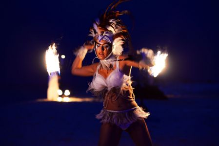 beach fire show maldives