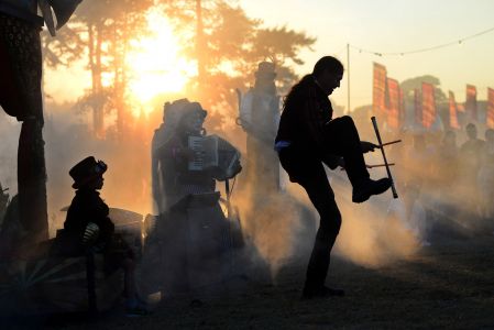 bestival sunset circus 2018