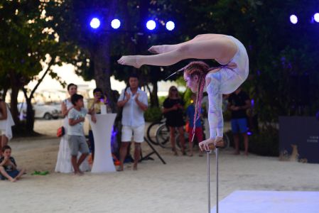 Contortion Amilla Fushi