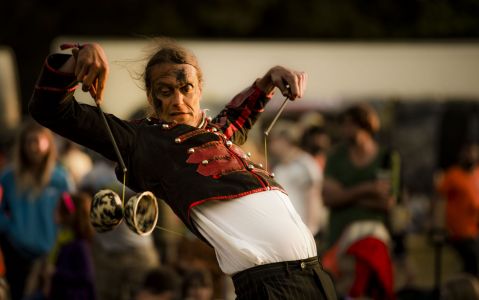 diabolo performer