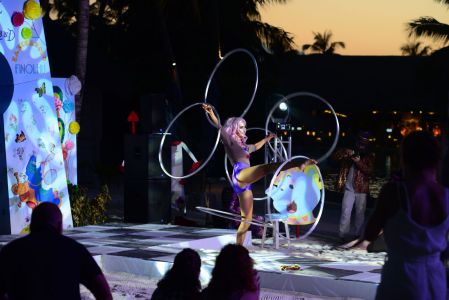 hula hoops alice in wonderland