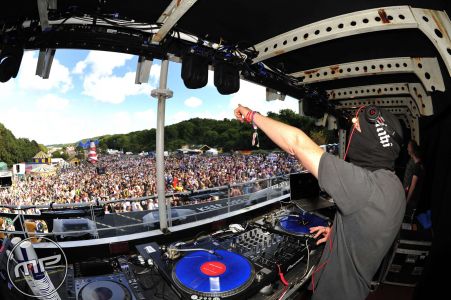 Jaguar Skills Port Stage Bestival
