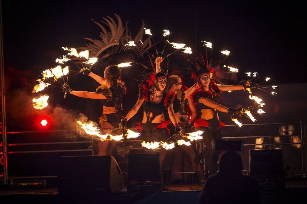 girl fire performers