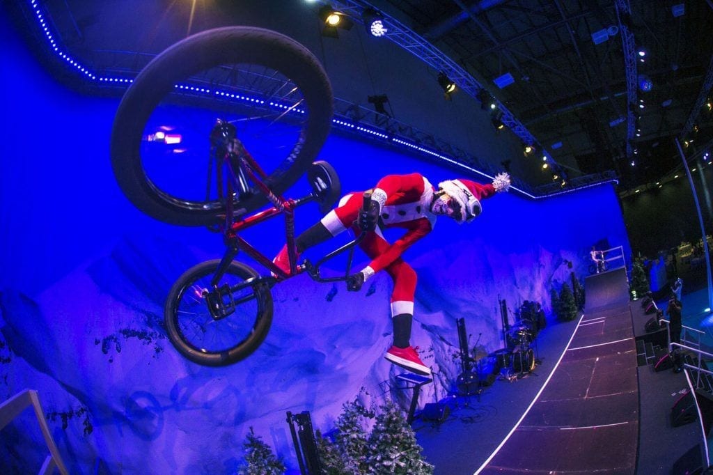 santa mountain bike